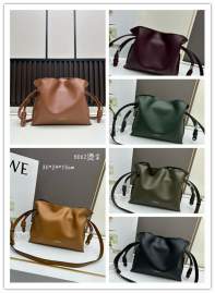 Picture of Loewe Handbags _SKUfw239902323fw